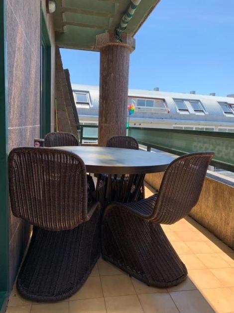 Apartamentos En Playa De Samil Primera Linea De Playa Pe Na Areia فيجو المظهر الخارجي الصورة